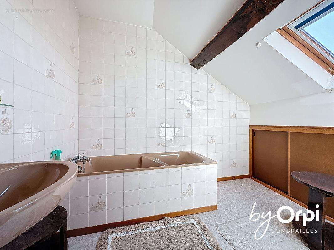 Maison à LAPEYROUSE