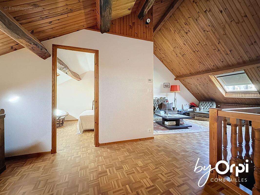 Maison à LAPEYROUSE