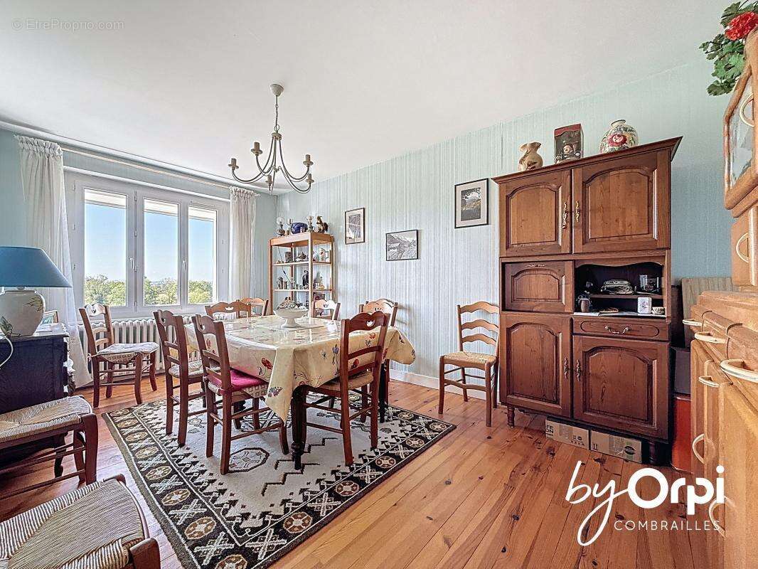 Maison à LAPEYROUSE