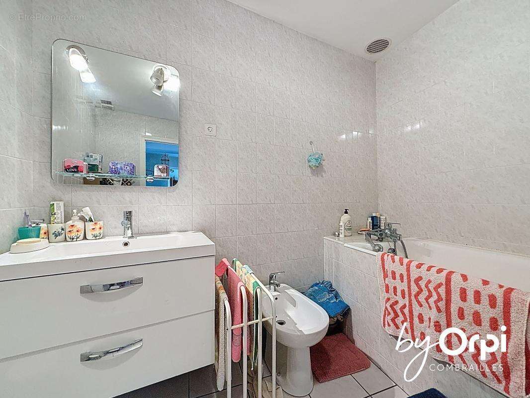 Maison à LAPEYROUSE