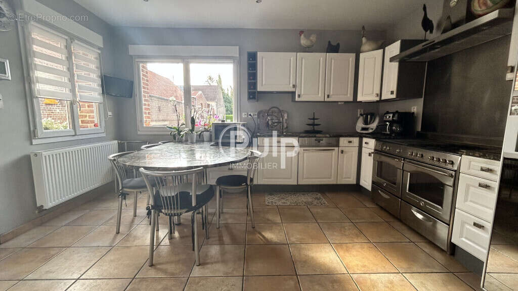 Maison à NEUVILLE-SAINT-VAAST