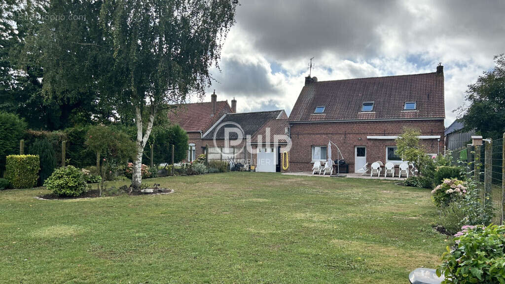 Maison à NEUVILLE-SAINT-VAAST