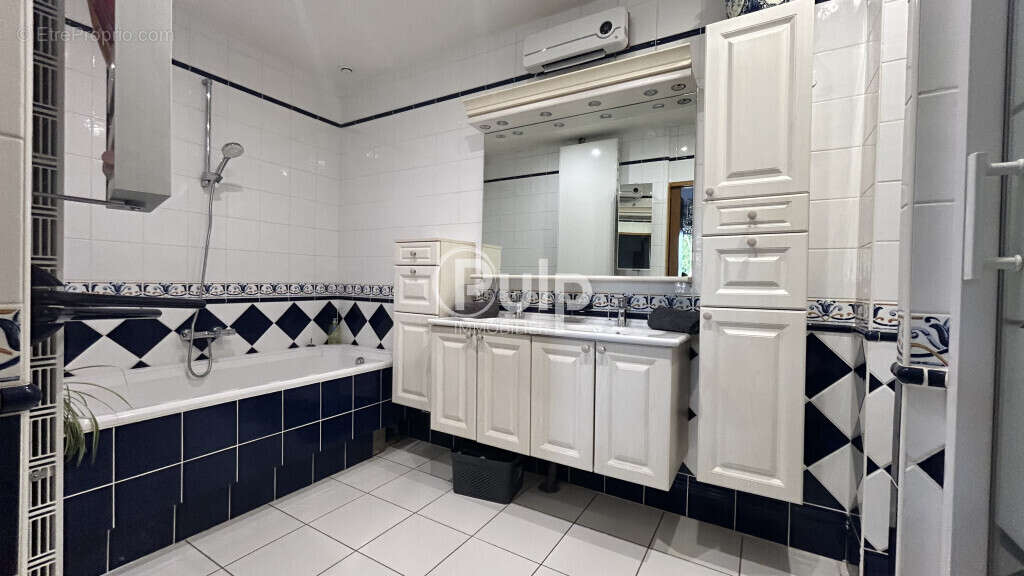 Maison à NEUVILLE-SAINT-VAAST