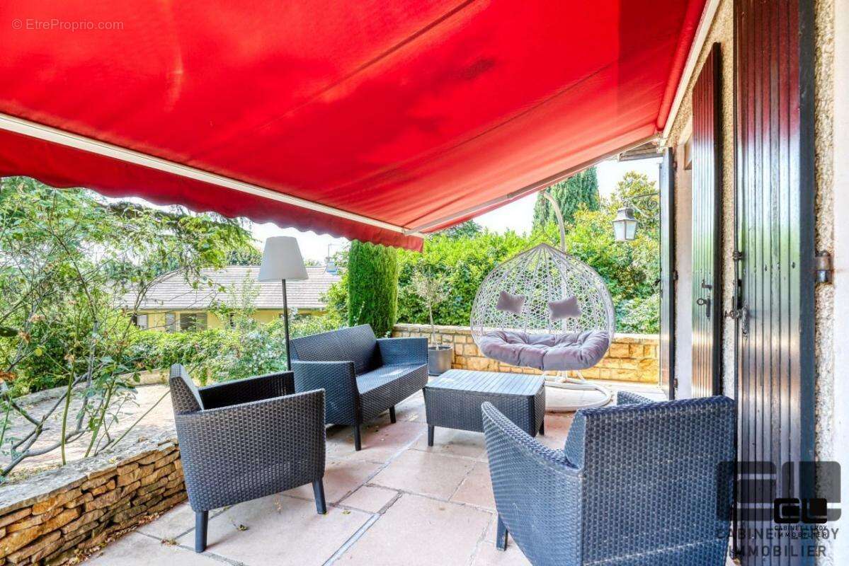 Maison à SAINT-CYR-AU-MONT-D&#039;OR