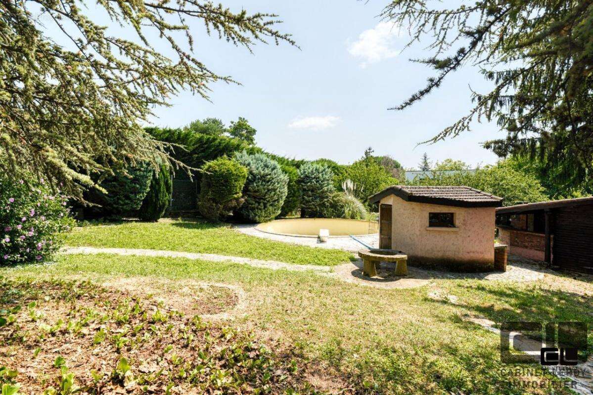 Maison à SAINT-CYR-AU-MONT-D&#039;OR