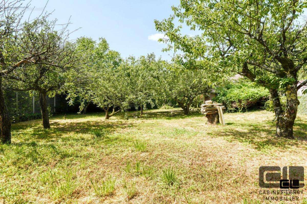 Maison à SAINT-CYR-AU-MONT-D&#039;OR