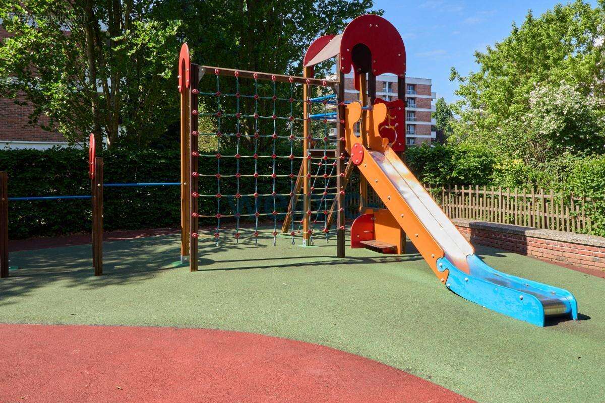 Appartement à JOUY-EN-JOSAS