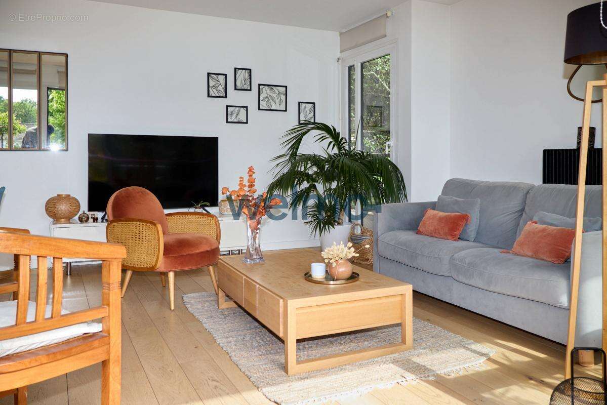 Appartement à JOUY-EN-JOSAS