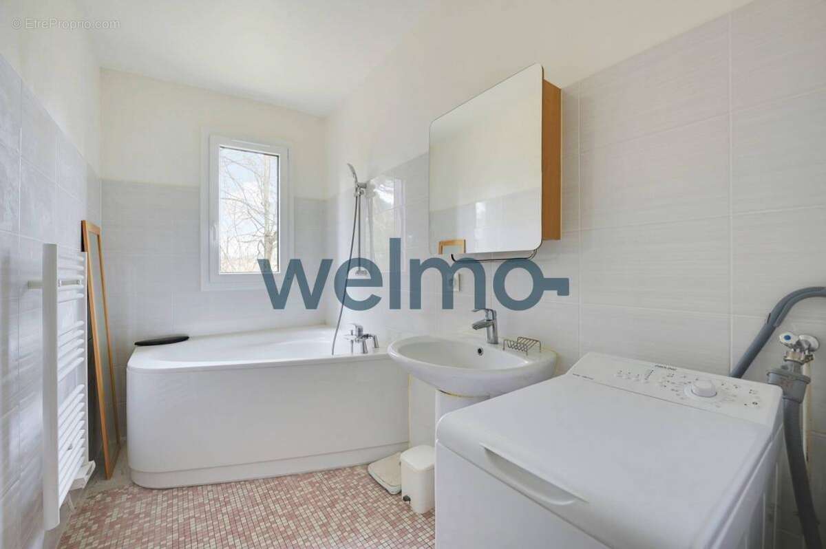 Appartement à BURES-SUR-YVETTE