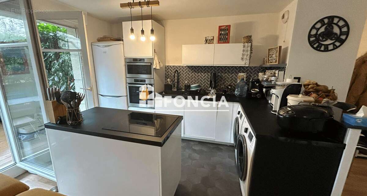 Appartement à LE PLESSIS-TREVISE