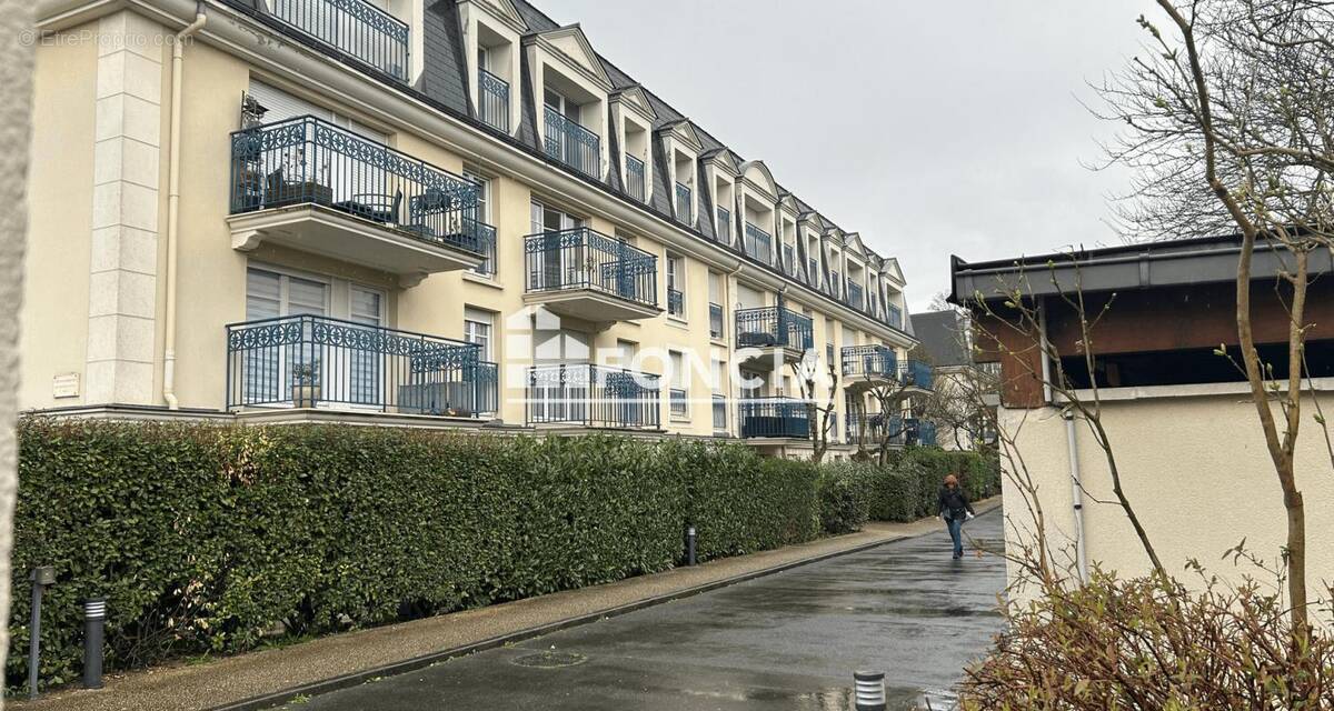 Appartement à LE PLESSIS-TREVISE