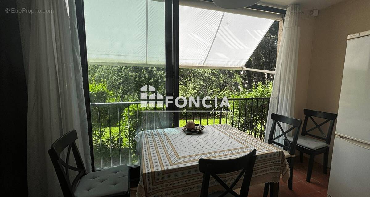 Appartement à SIX-FOURS-LES-PLAGES