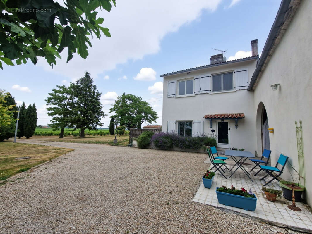 Maison à BOUTEVILLE