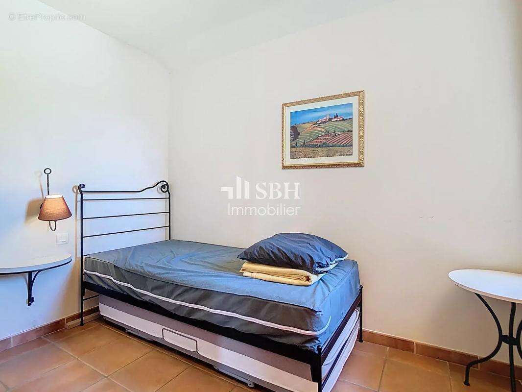 Appartement à SAUMANE-DE-VAUCLUSE