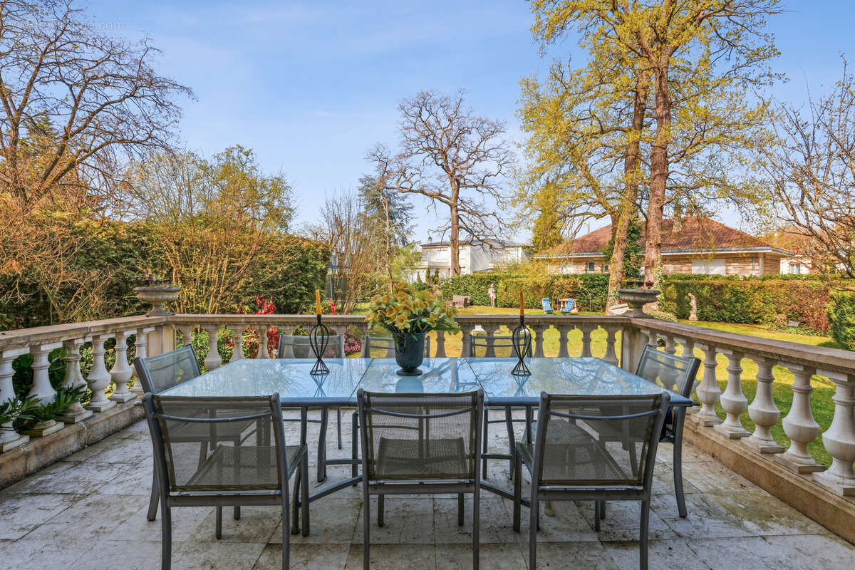 Maison à LE VESINET