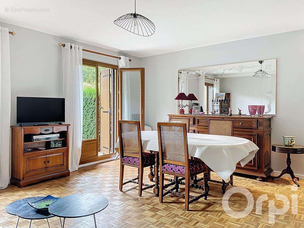 Maison à LONGJUMEAU