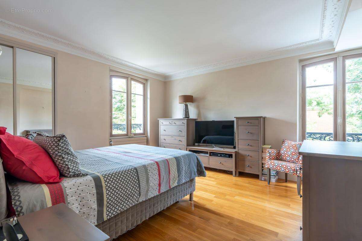 Maison à SAINT-MAUR-DES-FOSSES