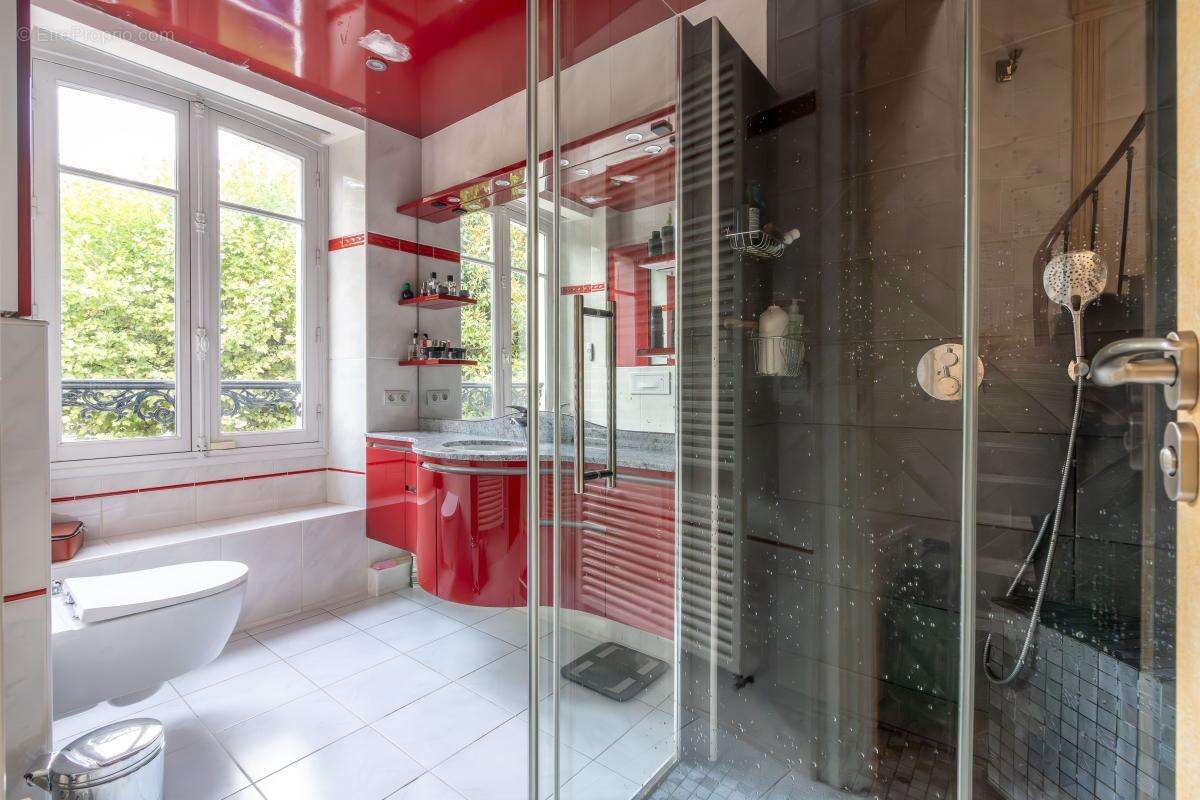 Maison à SAINT-MAUR-DES-FOSSES