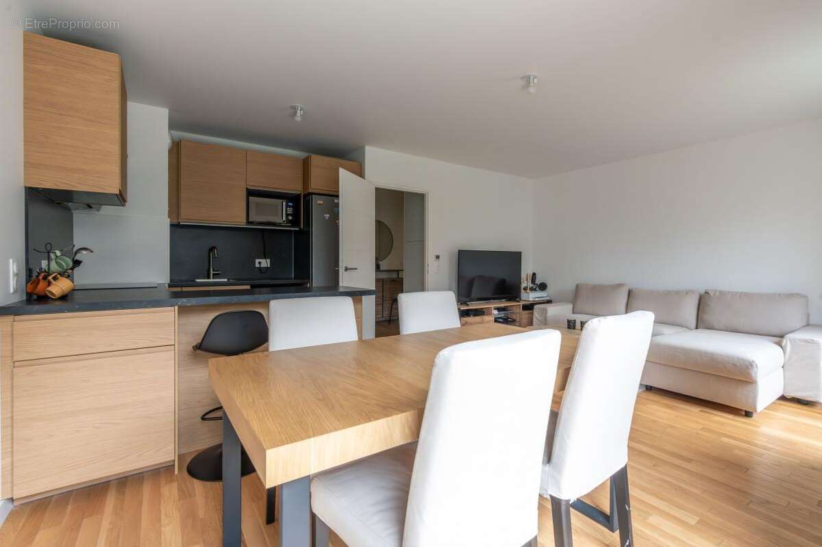 Appartement à SAINT-MAUR-DES-FOSSES