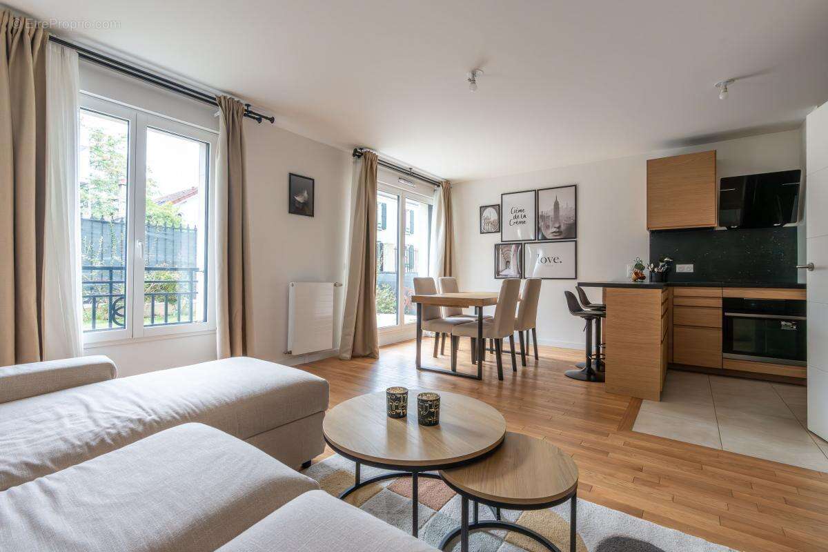 Appartement à SAINT-MAUR-DES-FOSSES