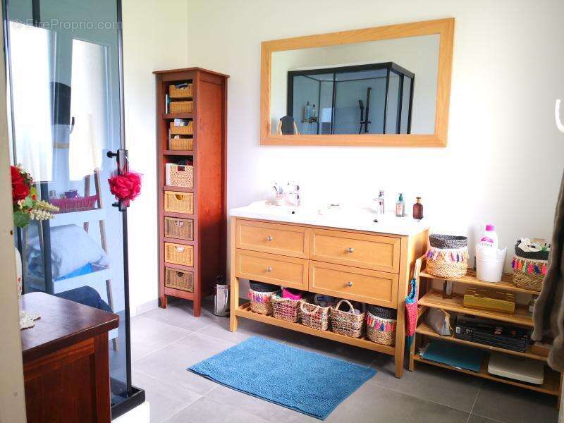 Maison à LA TURBALLE