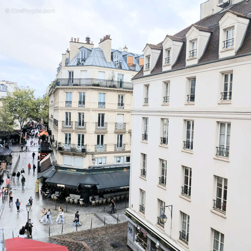 Appartement à PARIS-1E