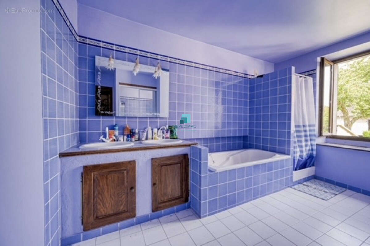 Maison à MERY-SUR-OISE