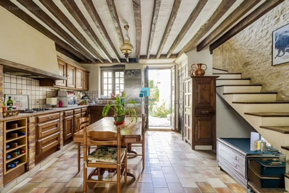 Maison à MERY-SUR-OISE