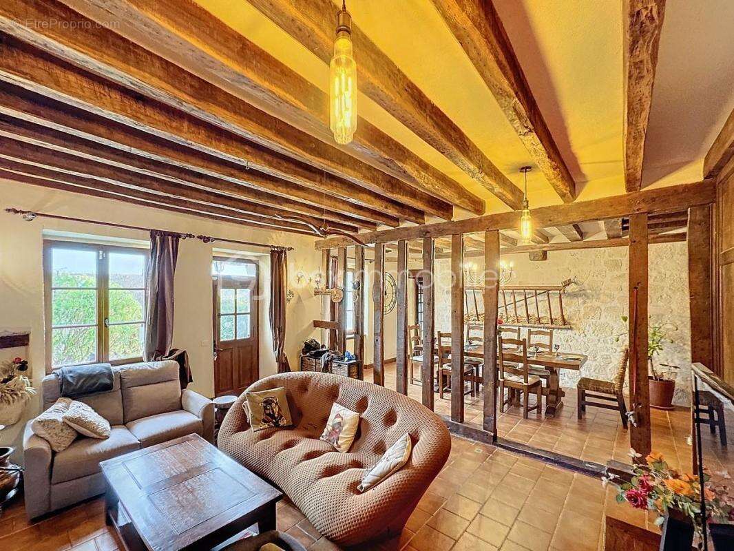 Maison à SANCY-LES-PROVINS