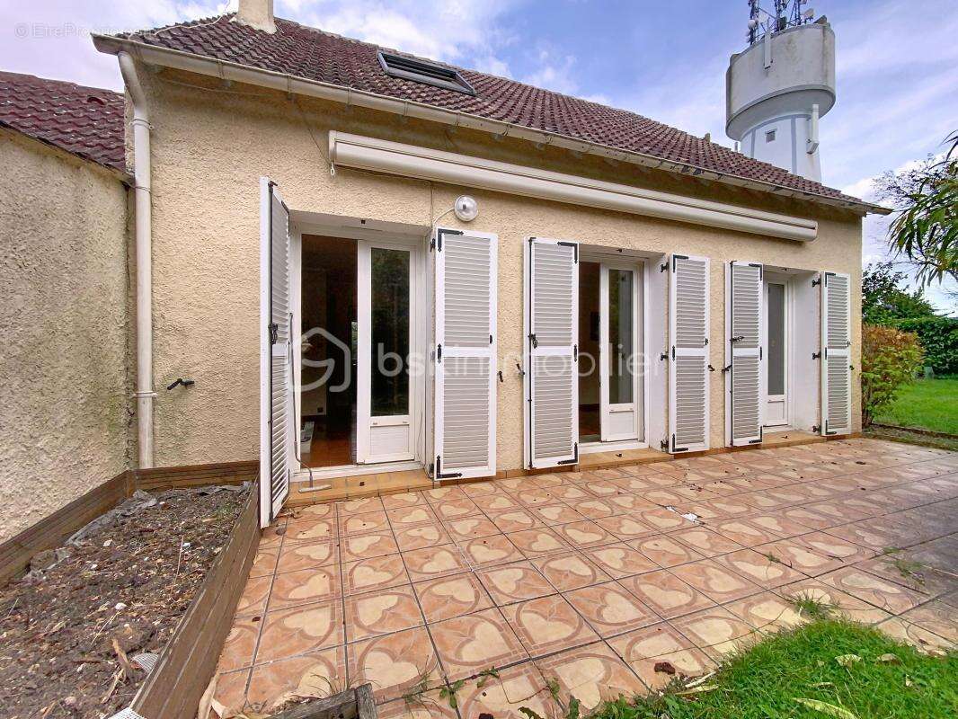 Maison à ETAMPES