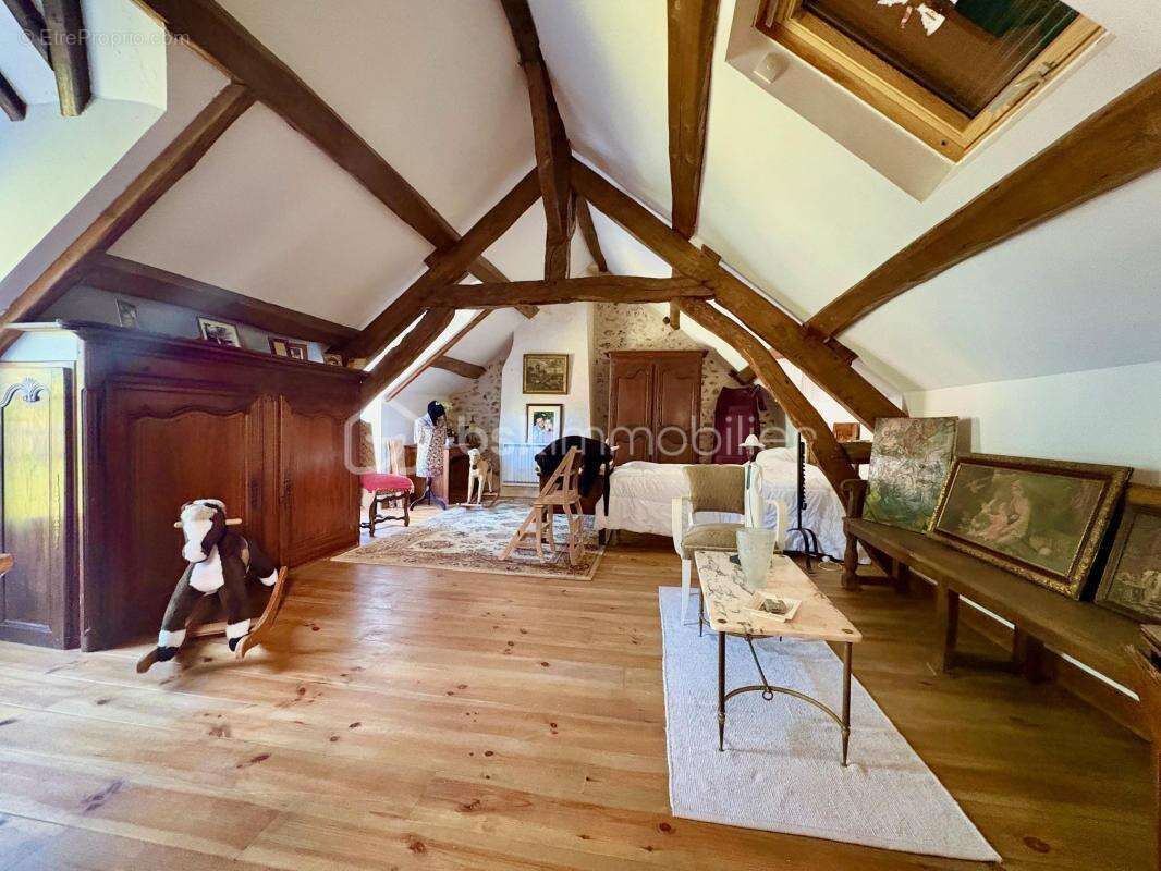 Maison à BONNIERES-SUR-SEINE