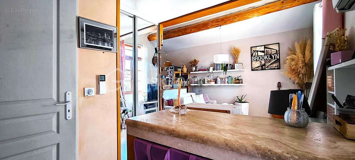 Appartement à LAMBESC