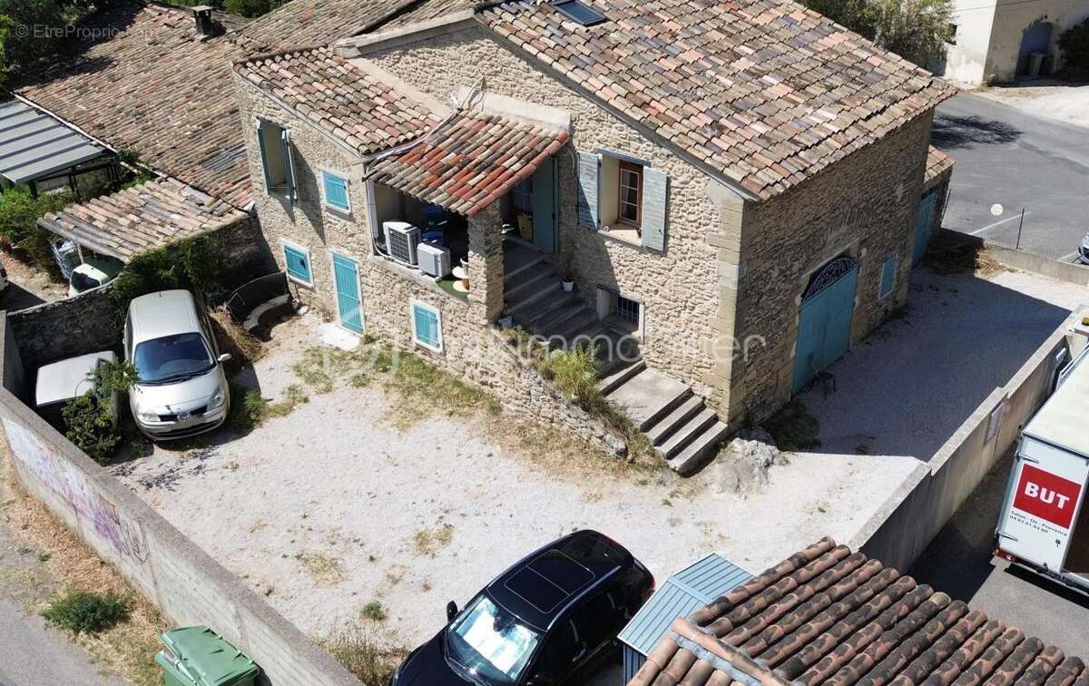 Appartement à LAMBESC