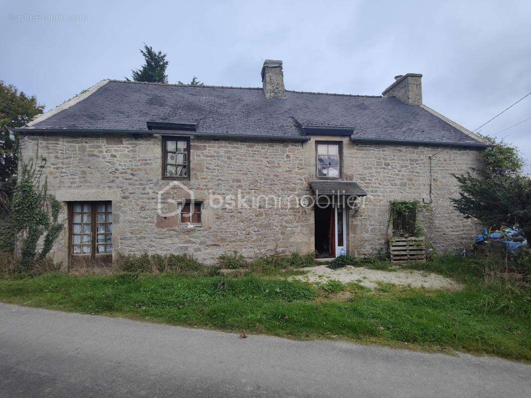 Maison à PLELAN-LE-PETIT