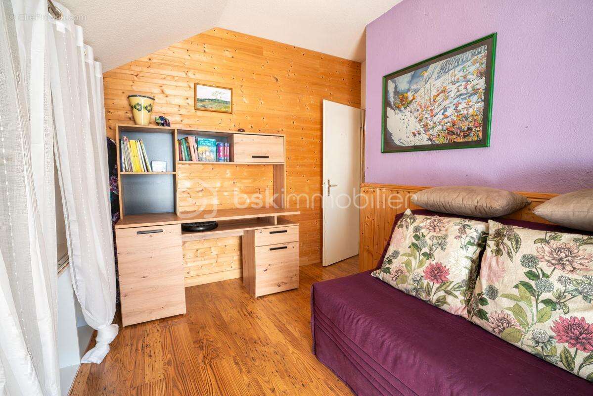 Appartement à DINGY-SAINT-CLAIR