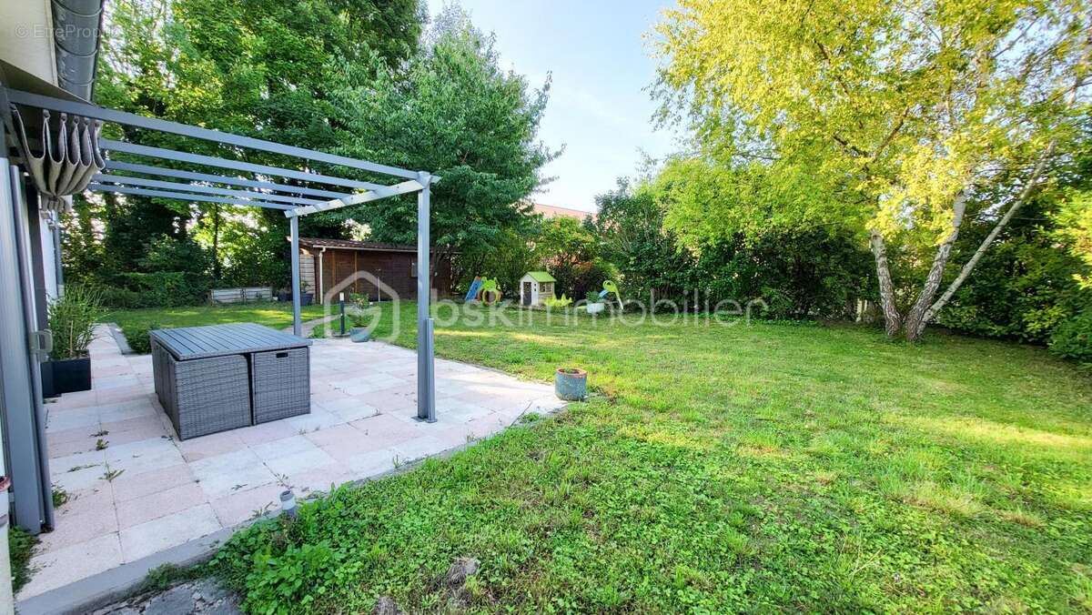 Maison à BOULT-SUR-SUIPPE