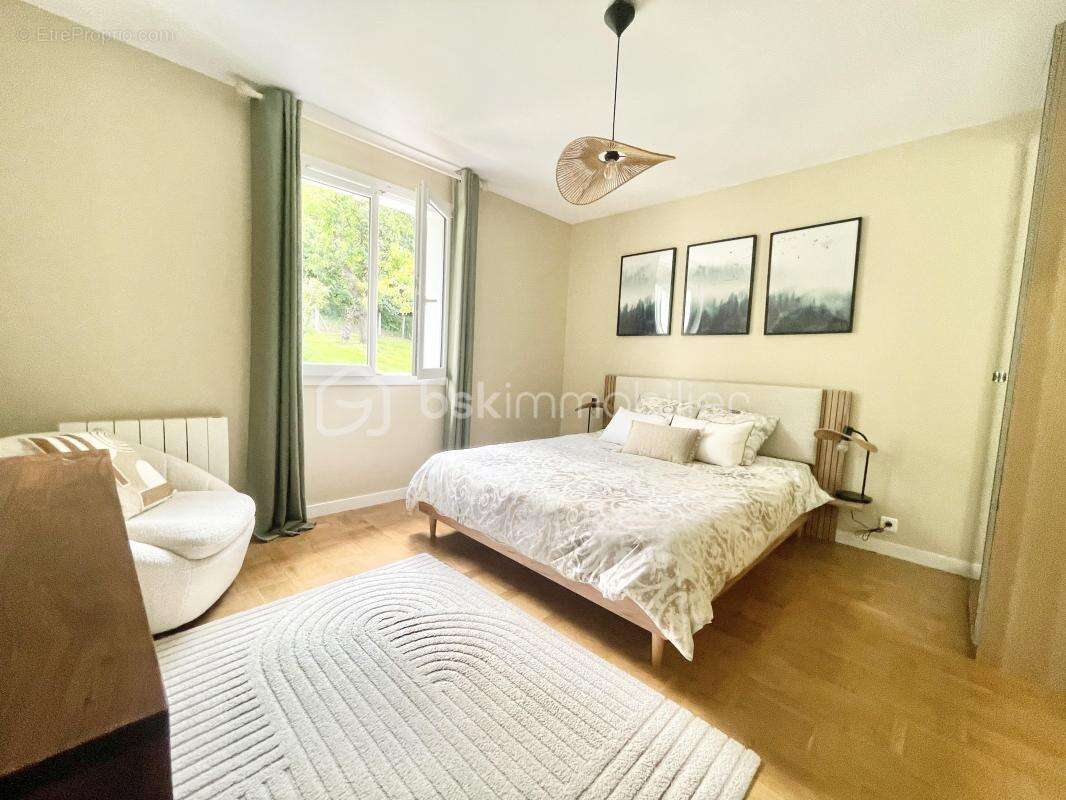 Maison à THORIGNY-SUR-MARNE