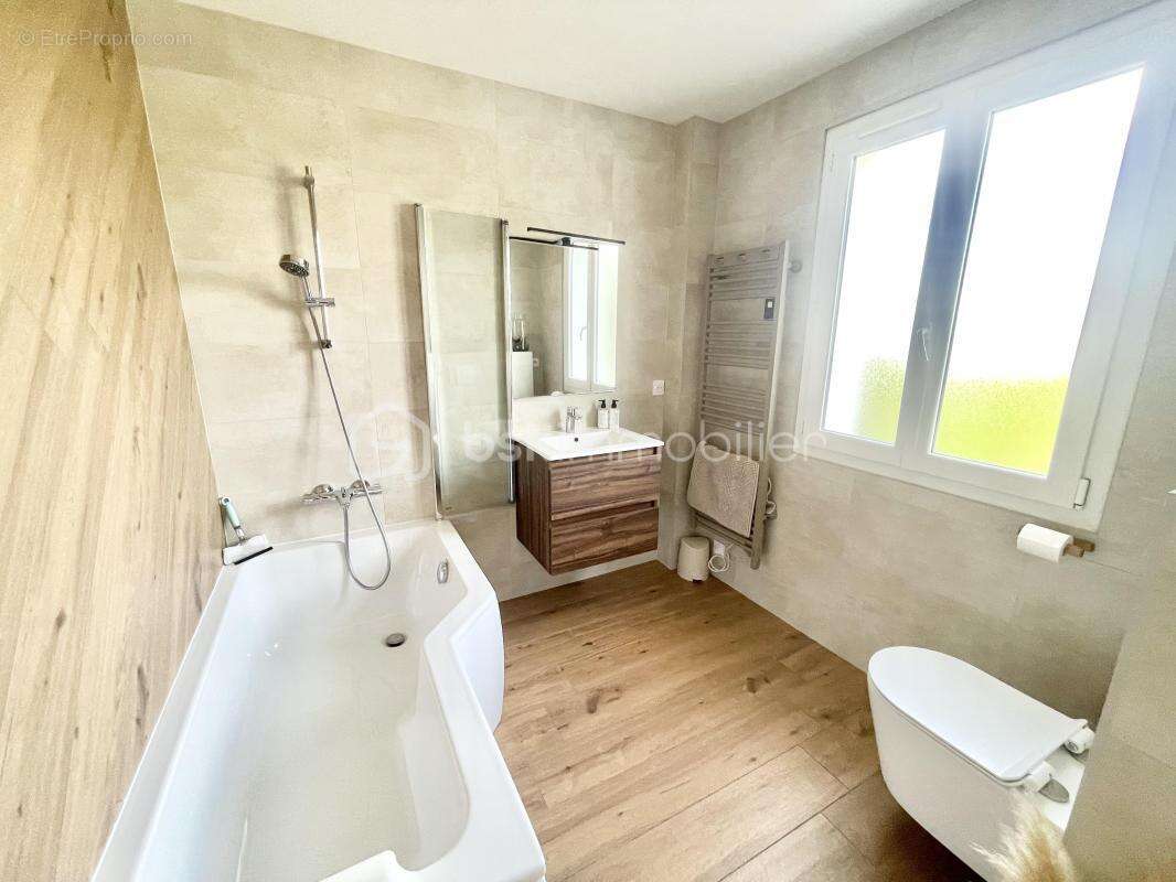 Maison à THORIGNY-SUR-MARNE