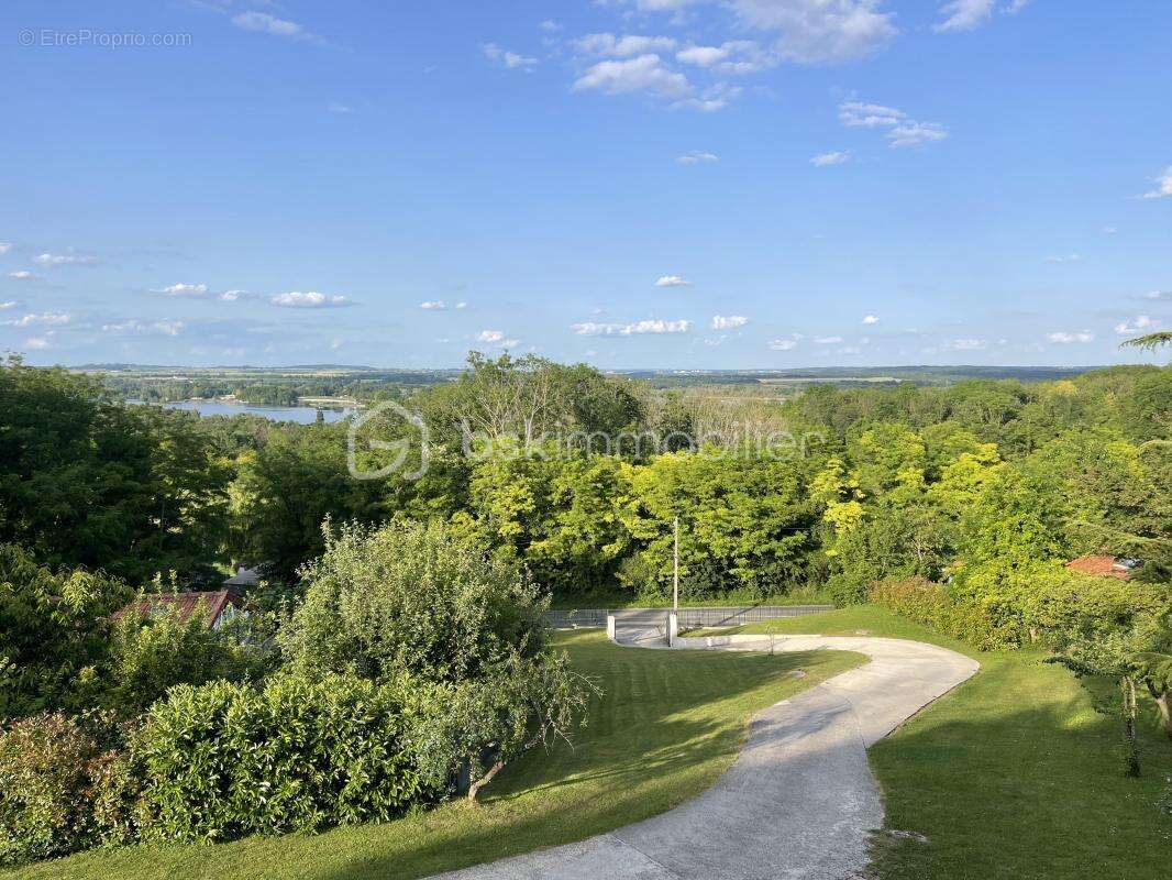 Maison à THORIGNY-SUR-MARNE