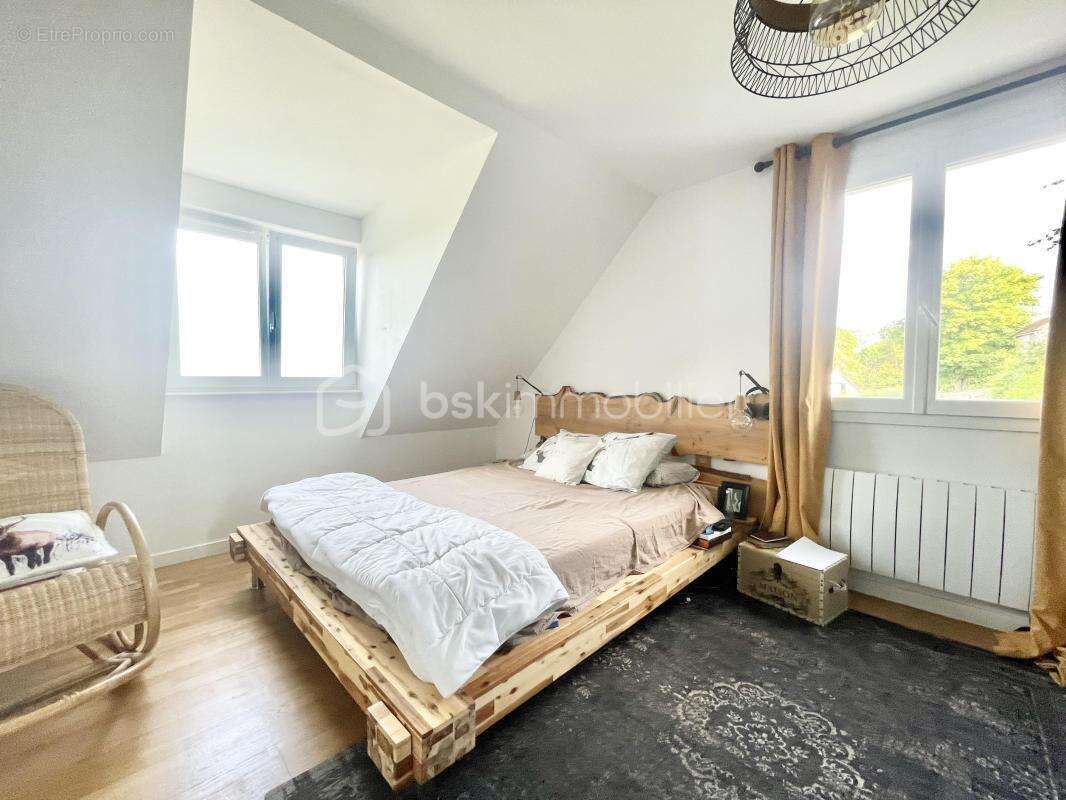 Maison à THORIGNY-SUR-MARNE