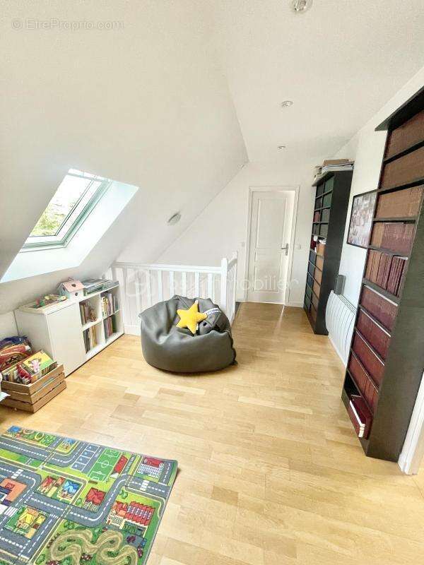 Maison à THORIGNY-SUR-MARNE