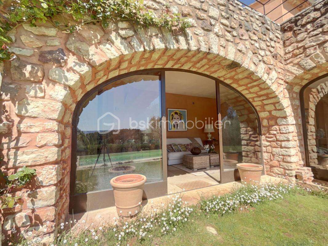 Maison à ROUSSILLON