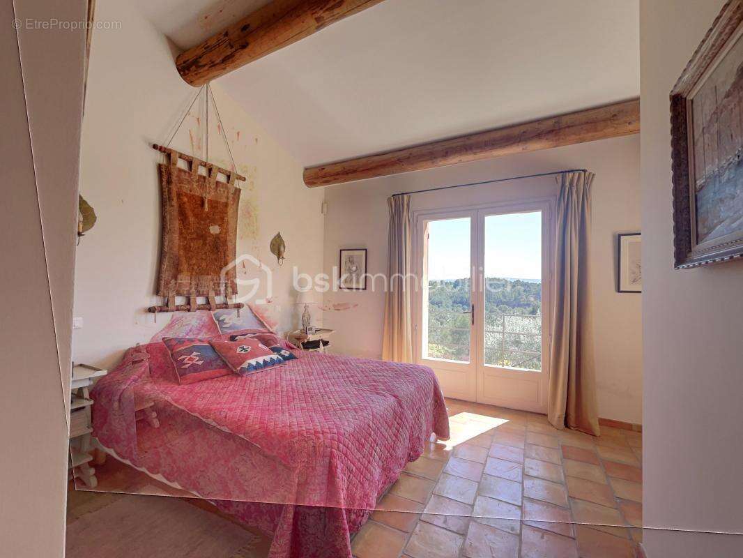 Maison à ROUSSILLON