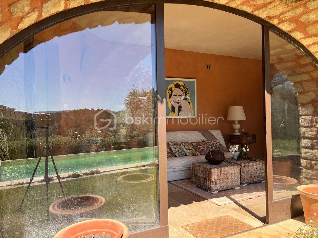 Maison à ROUSSILLON