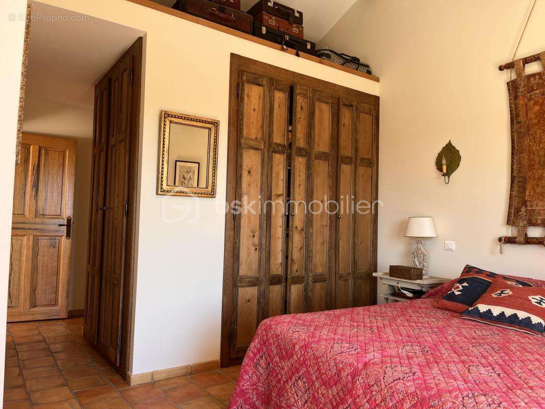 Maison à ROUSSILLON