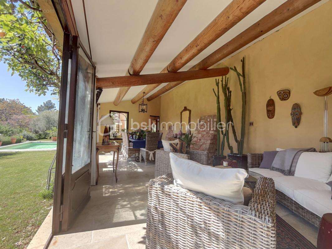 Maison à ROUSSILLON