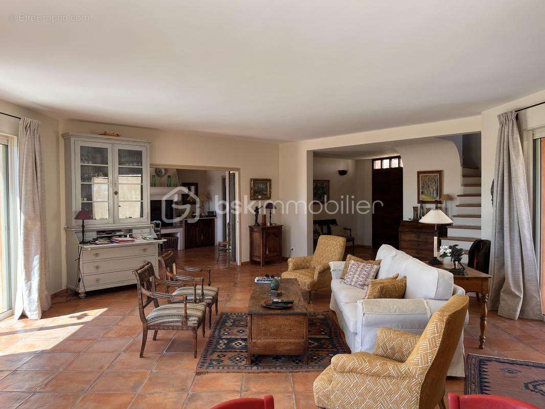 Maison à ROUSSILLON