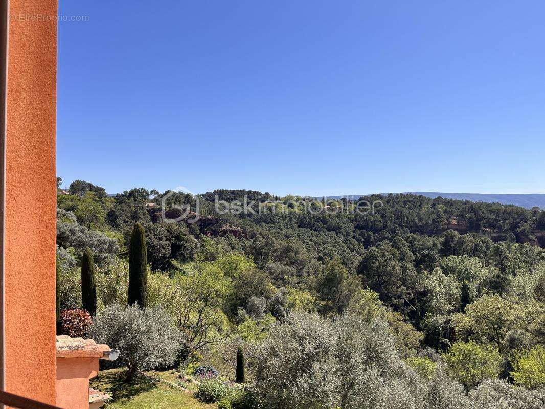 Maison à ROUSSILLON