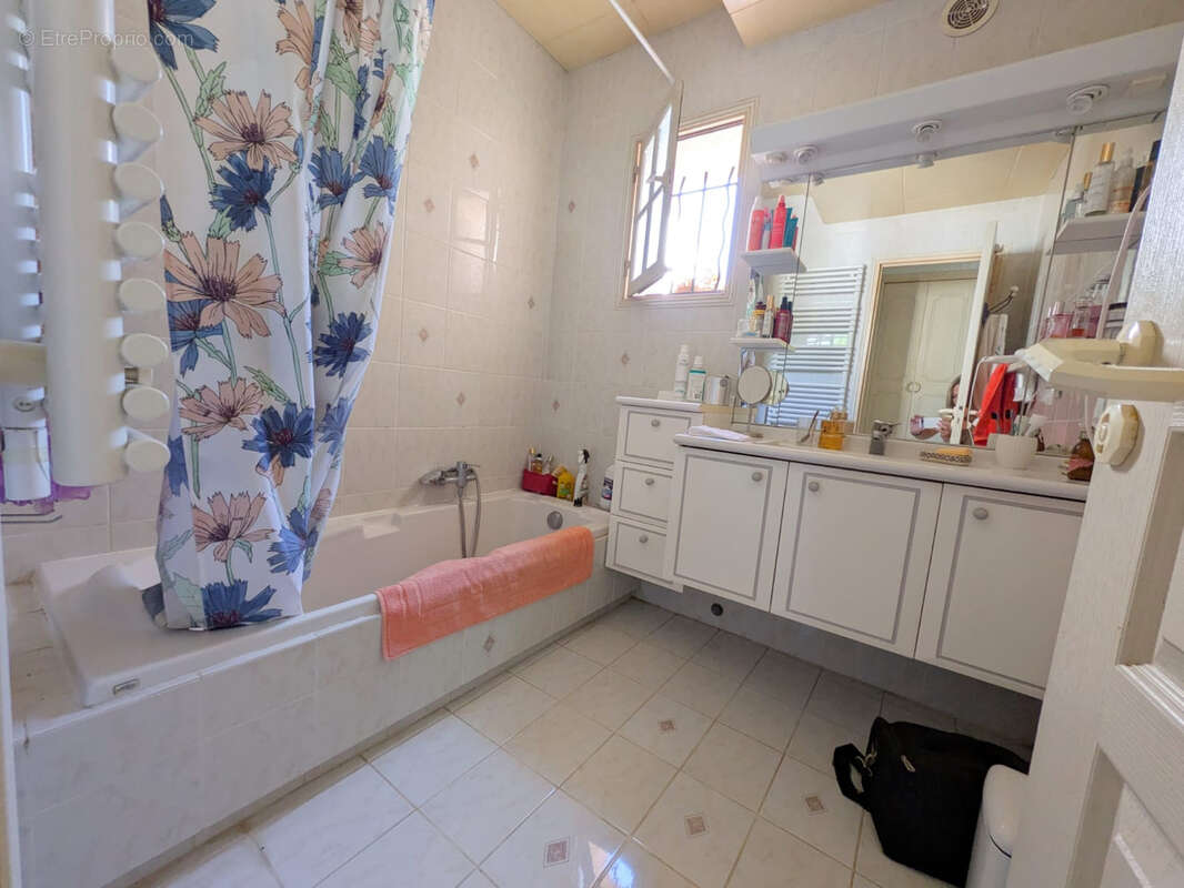 Maison à PEYMEINADE