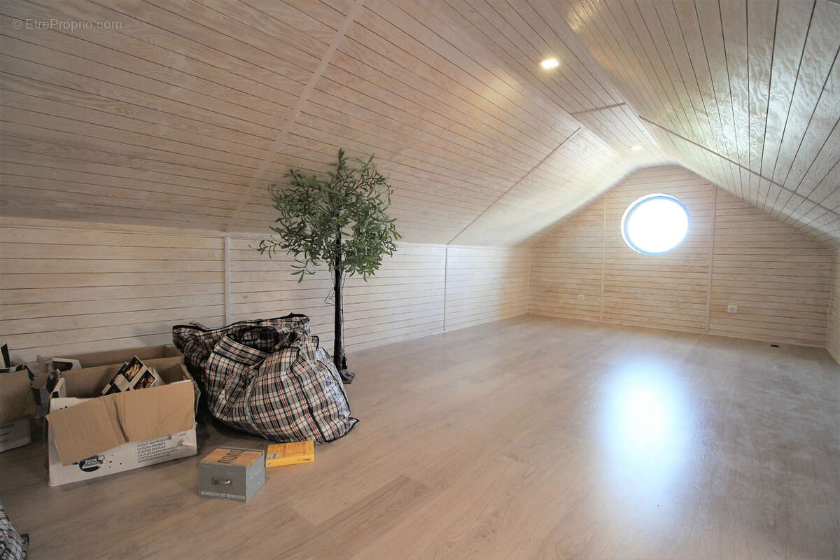 Maison à ORMESSON-SUR-MARNE